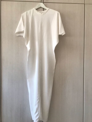 Zara dress Xsmall like new, white with comfortable fit