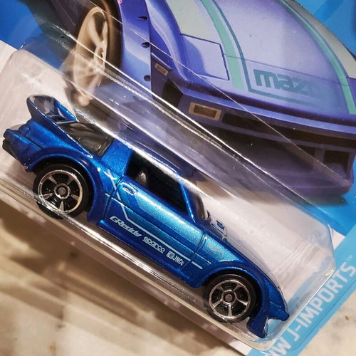 Hot Wheels 2022 Mazda RX7 sealed