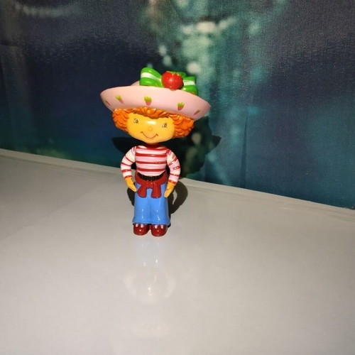 Strawberry Shortcake 2004 vintage figure Bandai used with articulated arms