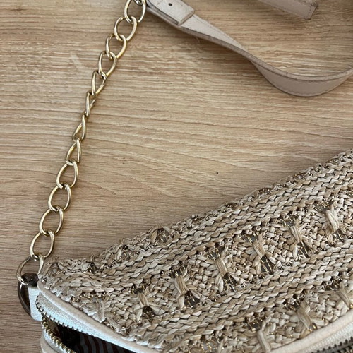 Crossbody bag like new, beige, knitted weave