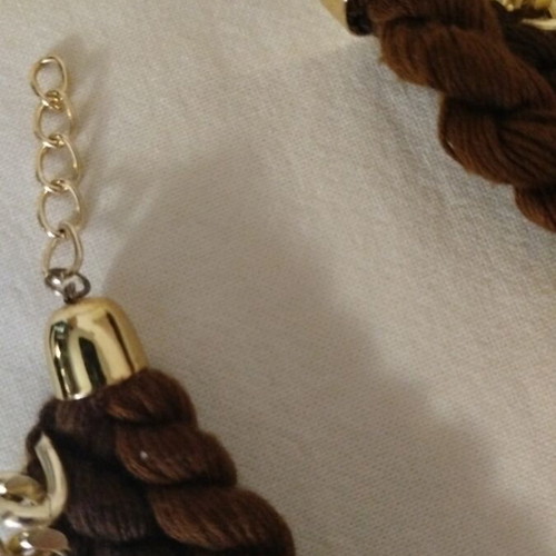 Necklace like new, brown, impressive design