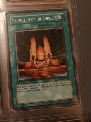 Yu-Gi-Oh card Mausoleum of the Emperor like new