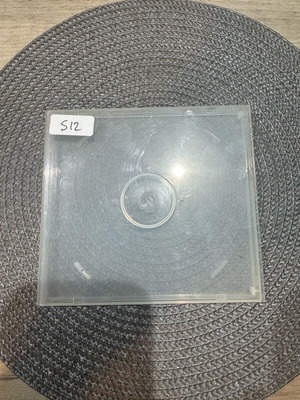 Plastic CD cases used, pack of 25 pieces