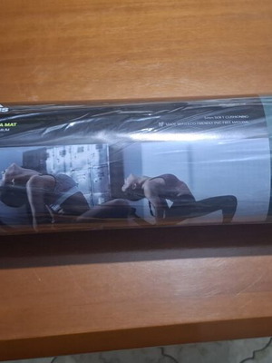 Yoga mat new, 176×61×0.5 cm