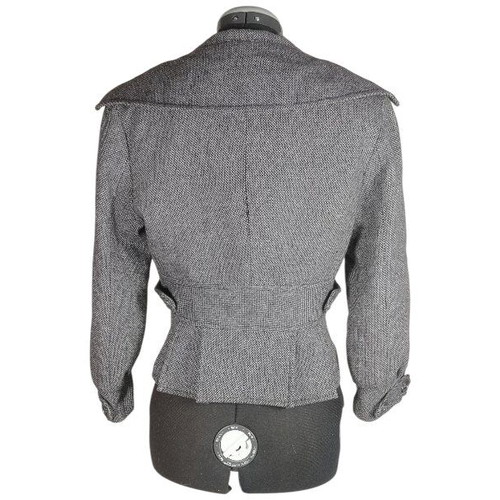 Checked white gray jacket with buttons short like new