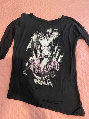 Черна тениска размер L