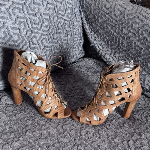 Leather lace-up heels Artisan used, beige, size 36, cut-out design