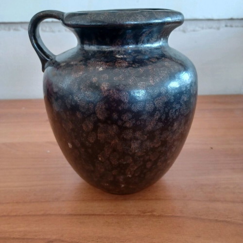 Vintage flower vase in jug shape like new