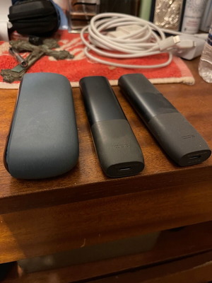 Συσκευές Iqos μεταχειρισμένες, πακέτο 3, με φορτιστή και καλώδιο USB-C