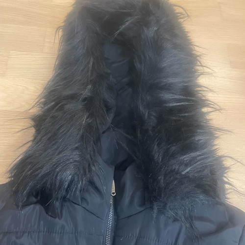 Lynne black jacket with hood and detachable fur used, size M