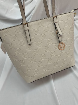 Shoulder bag cream-beige with gold details, new
