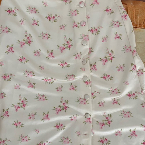 Skirt with slit at bottom new, size M