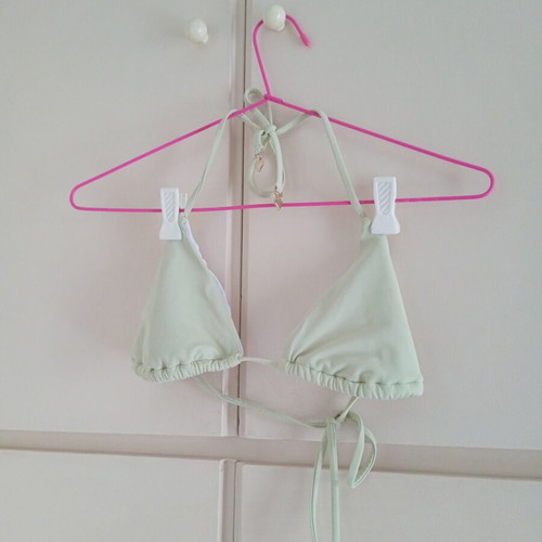 Fullah Sugah bikini top small, like new