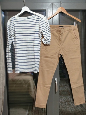 Sisley beige jeans set with Benetton blue shirt used
