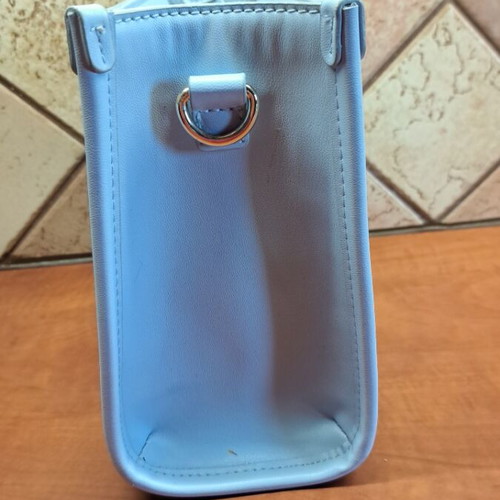 Tommy Hilfiger crossbody bag like new, light blue