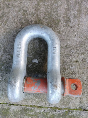 Large nautical shackle 25 tons new, type D, galvanized