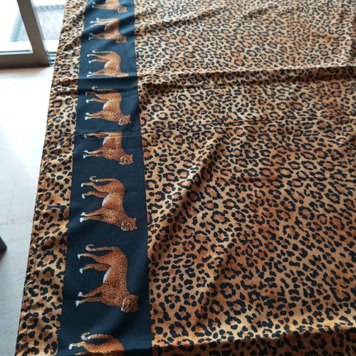 Pareo new, fine fabric like silk, very chic