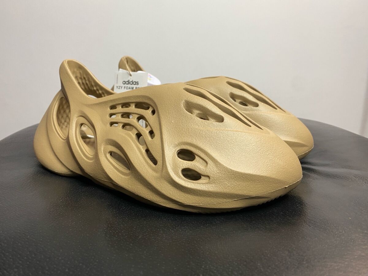 Adidas Yeezy Foam Runner Clay Taupe нов,… - € 90,00 - Vendora.bg