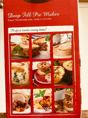 Giles & Posner mini pie maker new