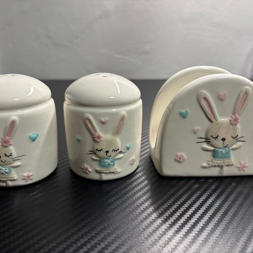 Easter ceramic salt and pepper set with napkin holder like new
