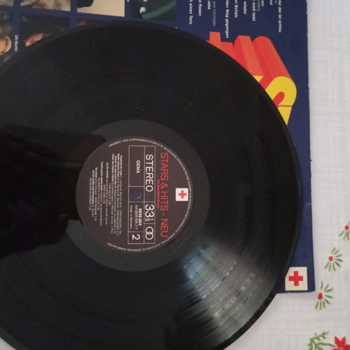 Stars+Hits 75'76' like new vinyl with songs by Julio Inglesias and others