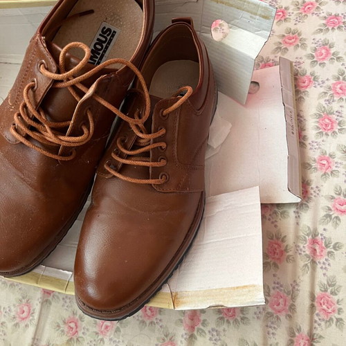 Famous Shoes casual brown shoes size 42