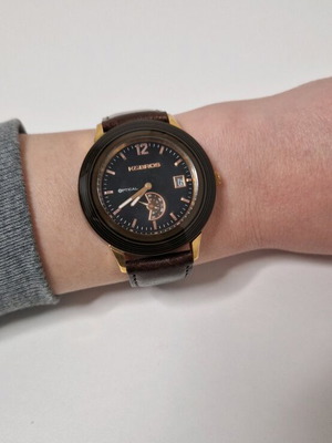 K&BROS Unisex wristwatch 43mm like new, brown strap