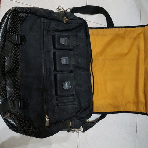 Τσάντα Samsonite μεταχειρισμένη, μαύρη, διαστάσεις 35×45 εκ.