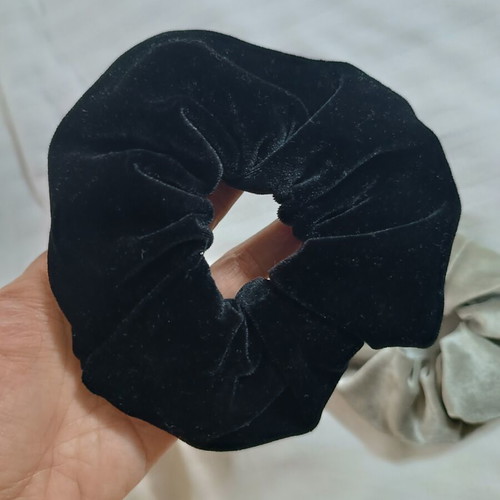Velvet scrunchie hair ties like new, black and grey