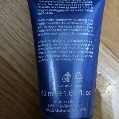 Blu cream like new