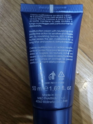 Blu cream like new