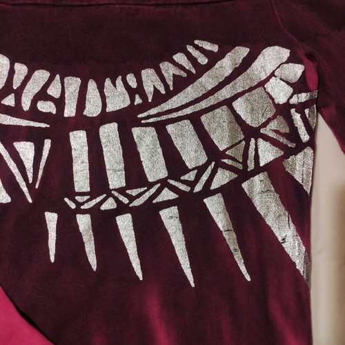 Lynne shoulders off blouse used, pink-purple with silver tribal, size S
