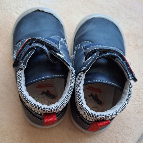 Pablosky blue boys shoes size 22 used