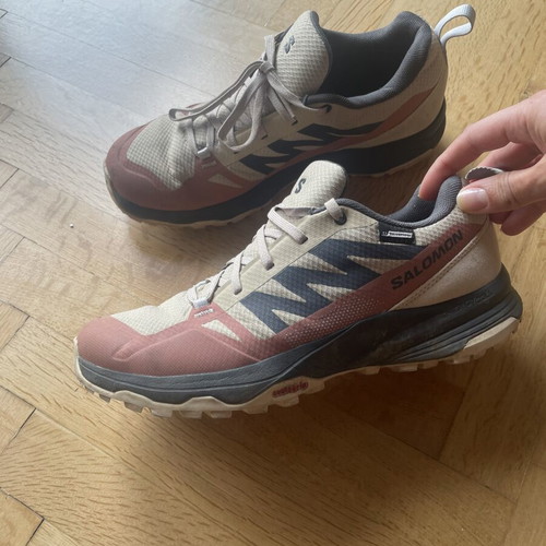 Salomon hiking shoes used, size 40, beige and orange
