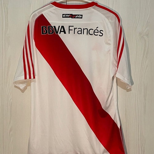 River Plate authentic jersey 2016-2017 season like new, size medium