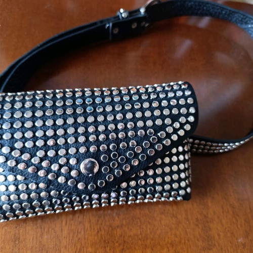 Belt bag black in like new condition
