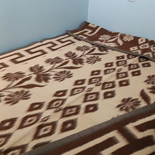 Wool blanket double like new, dimensions 180x200