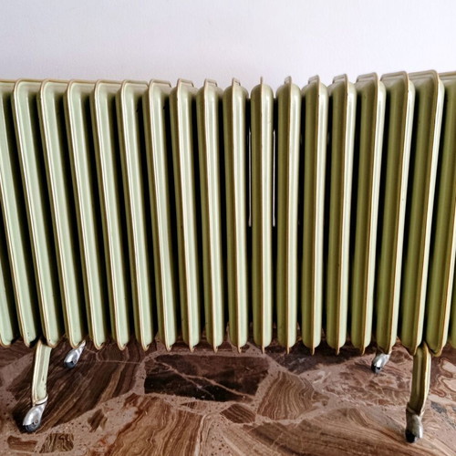 Lava electric oil radiator 2500w used, adjustable thermostat