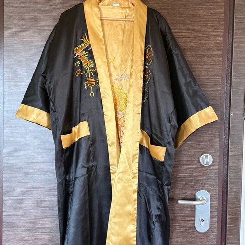 Silk kimono new, unworn, black and gold, size L