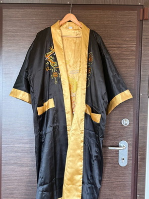 Silk kimono new, unworn, black and gold, size L