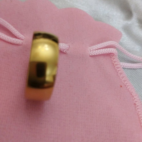 Men's wedding ring gold plated like new