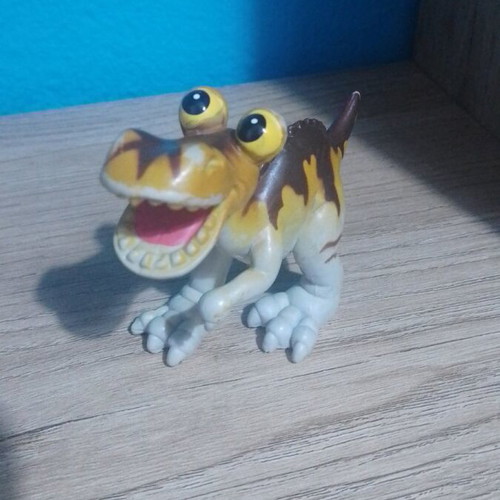 Dinosaur Figures set of 3 used, vintage style plastic rubber
