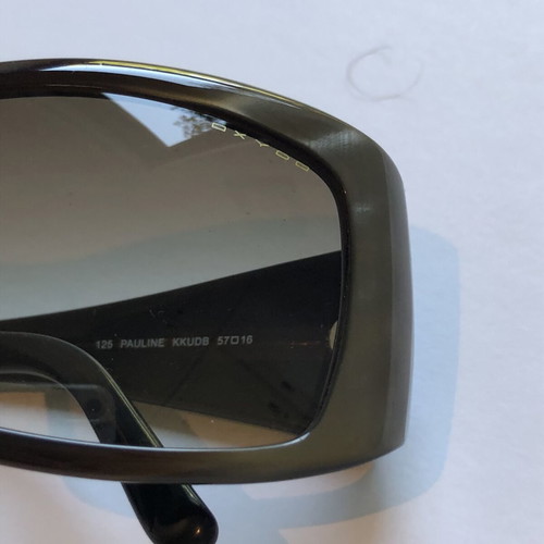 OXYDO Pauline sunglasses like new, shiny black with grey metallic