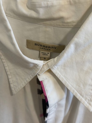 Burberry women's shirt white like new, sizes S-M