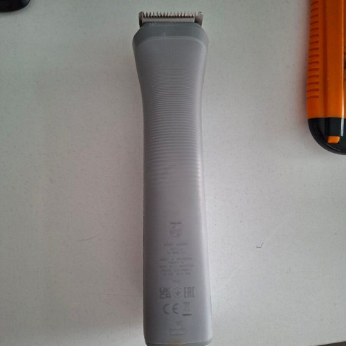 Philips Series 5000 Rechargeable Hair Clipper MG5940/15 like new, grey