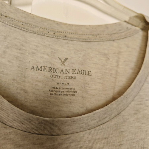 American Eagle T-shirt like new, size L/XL, white