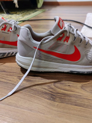 Nike Zoom Structure 21 αθλητικά παπούτσια No45 σε καλή κατάσταση, γκρι
