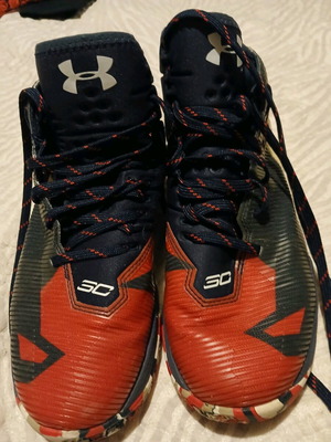 Under Armour athletic shoes used, size 38, blue and red