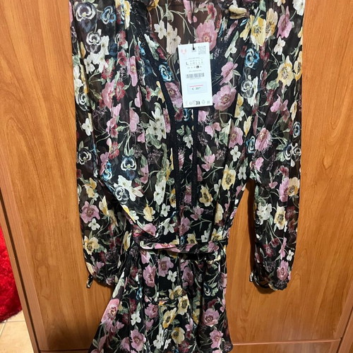 Φόρεμα φλοράλ Zara καινούργιο large με ζώνη, στενή γραμμή