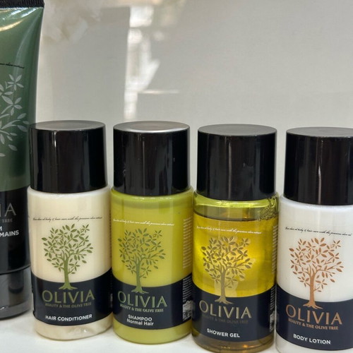 Travel size set with Olivia, Apivita and Phyto Paris products new